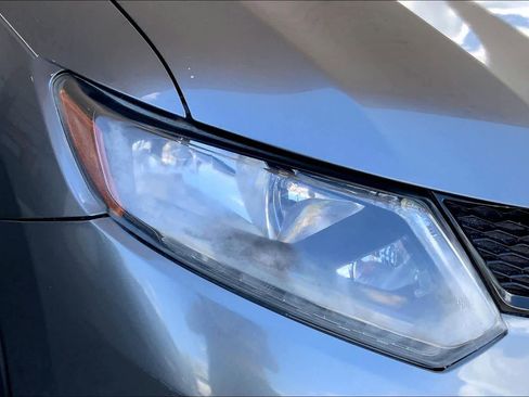 Used 2016 Nissan Rogue S w/ Appearance Package FWD image 27