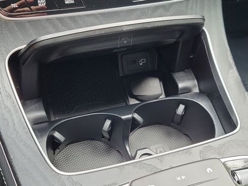 Used 2022 Mercedes-Benz E 450 4MATIC Sedan image 24