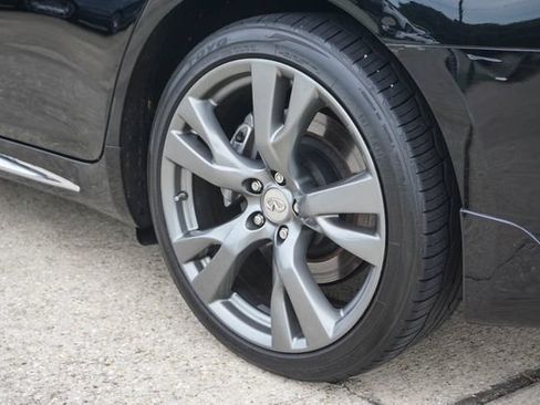 Used 2016 INFINITI Q70 L 3.7 w/ Deluxe Touring Package RWD image 8