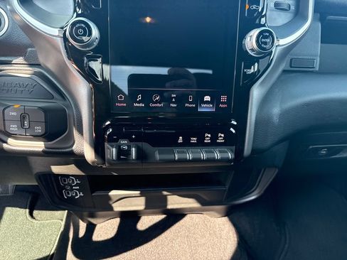 Used 2026 RAM 2500 Big Horn AWD/4WD image 33