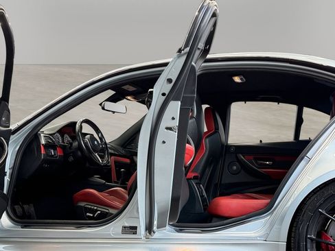 Used 2017 BMW M3 image 23