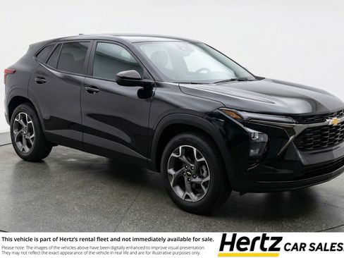 Used 2025 Chevrolet Trax LT w/ LT Convenience Package FWD image 1