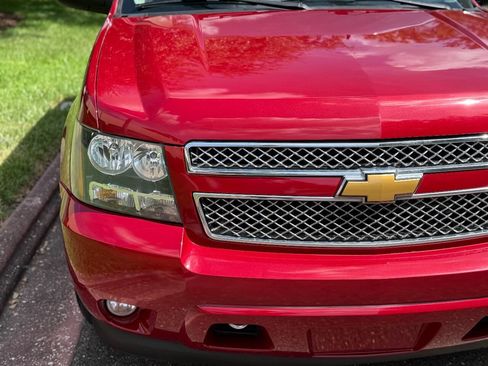 Used 2014 Chevrolet Tahoe LT RWD image 19