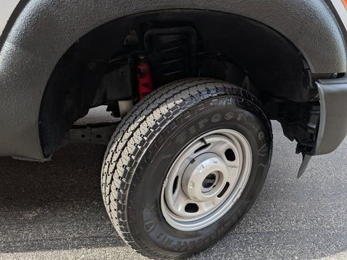 Used 2015 Ford F250 XL w/ Power Equipment Group AWD/4WD image 38
