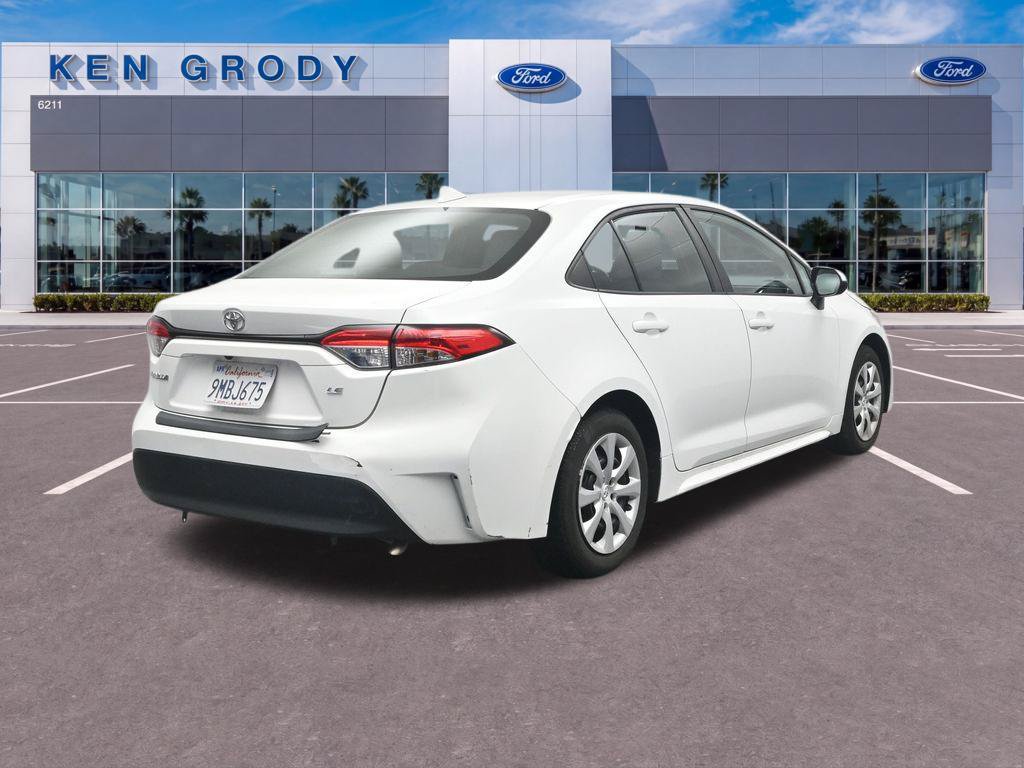 Used 2024 Toyota Corolla LE FWD image 7