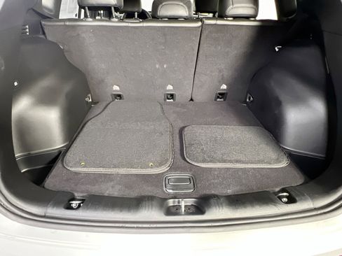 Used 2024 Jeep Compass Limited image 23