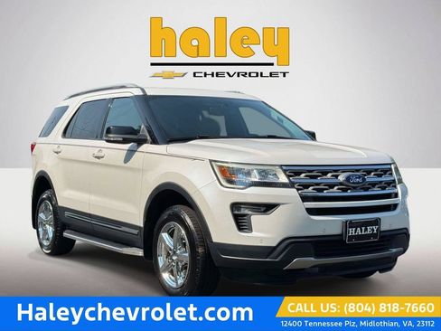 Used 2018 Ford Explorer XLT w/ Equipment Group 202A FWD image 1