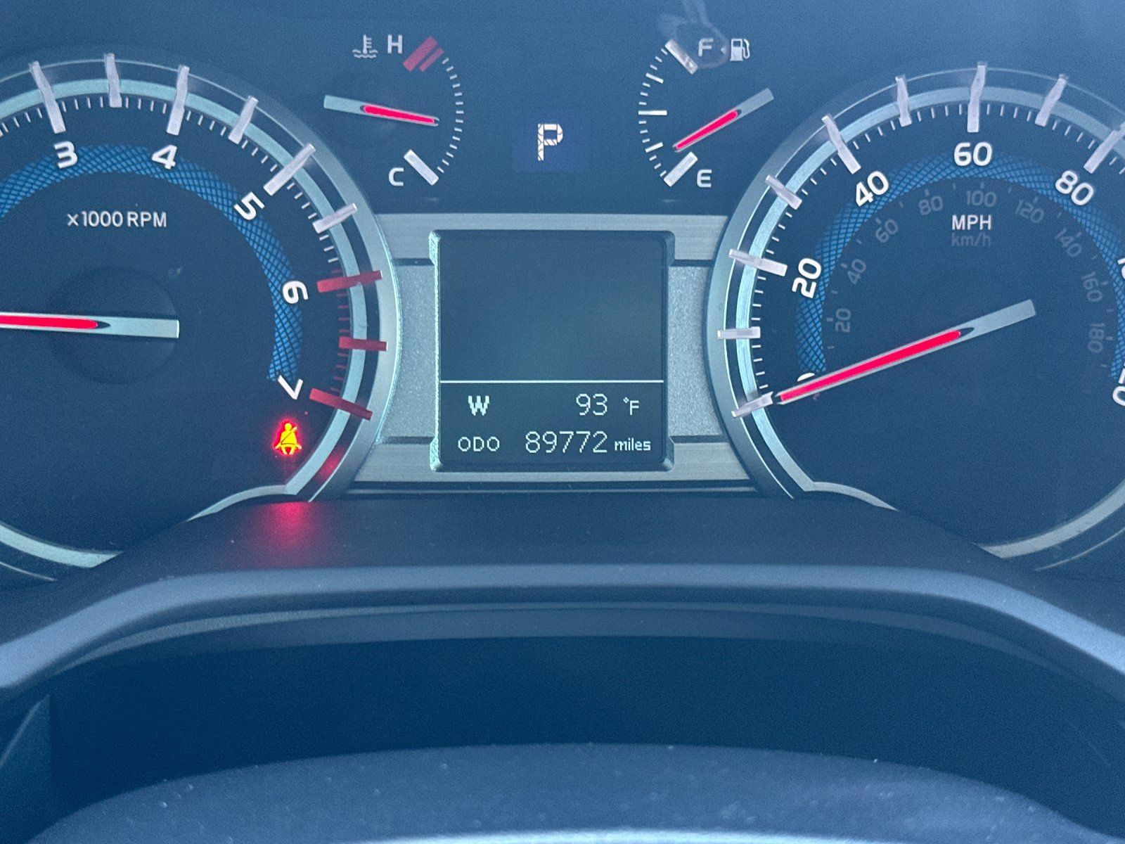 Used 2018 Toyota 4Runner SR5 AWD/4WD image 25