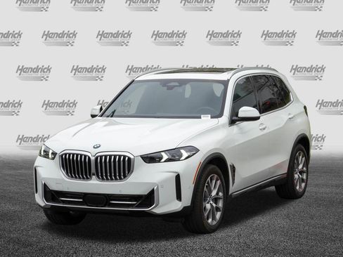 Certified 2024 BMW X5 xDrive40i w/ Parking Assistance Package AWD/4WD image 5