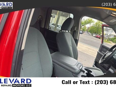 Used 2014 RAM 1500 Express AWD/4WD image 32