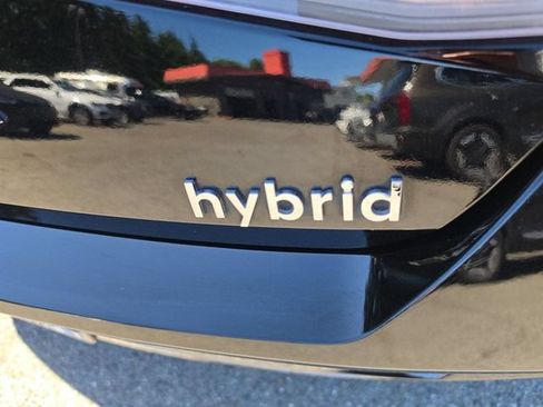 Used 2023 Hyundai Elantra Limited w/ Cargo Package FWD image 27