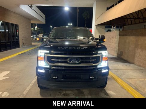 Used 2022 Ford F250 Platinum image 2