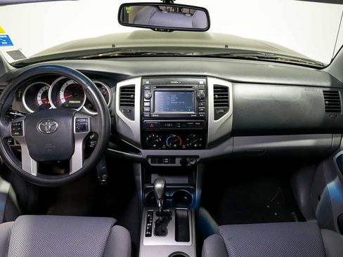 Used 2013 Toyota Tacoma PreRunner w/ TRD Sport Pkg RWD image 28