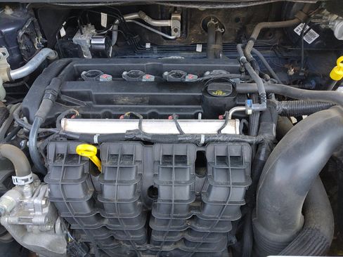 Used 2019 Dodge Journey SE FWD image 30