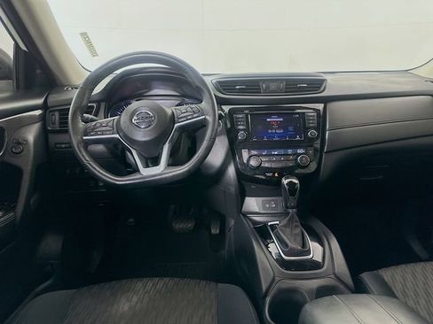 Used 2019 Nissan Rogue SV image 20
