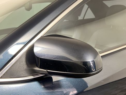 Used 2014 Toyota Camry XLE w/ Leather Package image 12