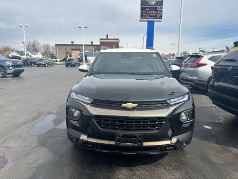 Used 2023 Chevrolet TrailBlazer ACTIV w/ Convenience Package image 2