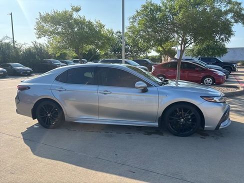 Used 2022 Toyota Camry XSE w/ Cold Weather Package FWD image 4