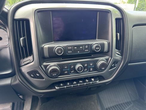 Used 2015 Chevrolet Silverado 2500 LTZ image 10