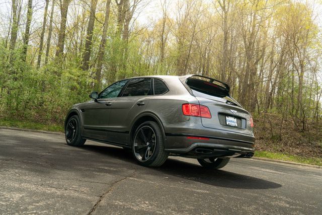 Used 2018 Bentley Bentayga AWD/4WD image 38