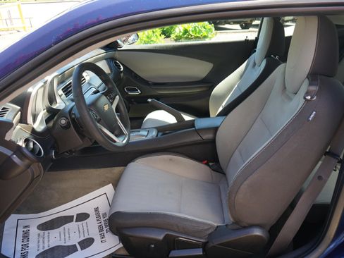 Used 2012 Chevrolet Camaro LS RWD image 12