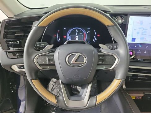 Used 2024 Lexus RX 350 FWD w/ Convenience Package image 27