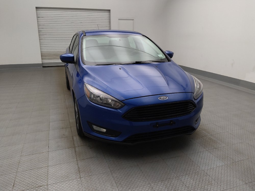 Used 2018 Ford Focus SE w/ SE Appearance Package FWD image 14