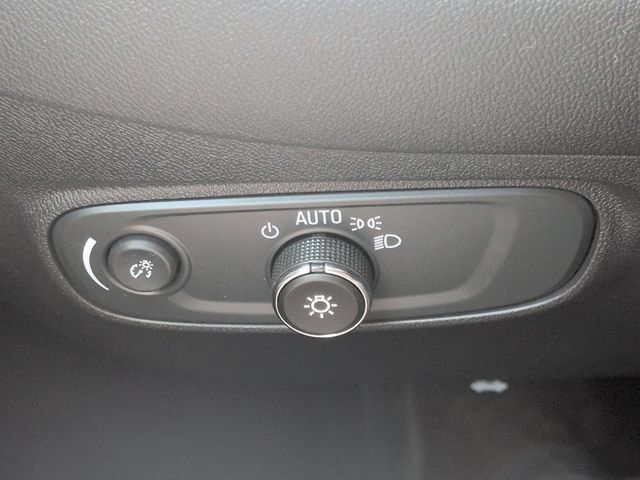Used 2024 Chevrolet Equinox LT FWD image 21