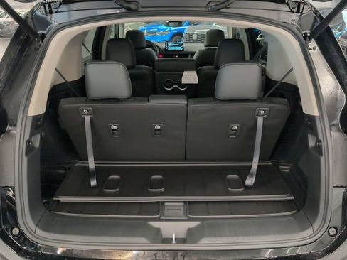 New 2025 Honda Pilot Touring image 34