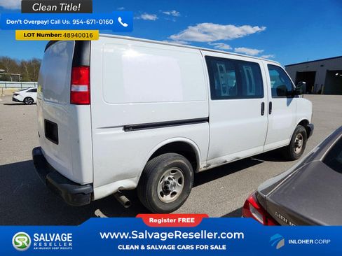 Used 2020 Chevrolet Express 2500 w/ Driver Convenience Package RWD image 4