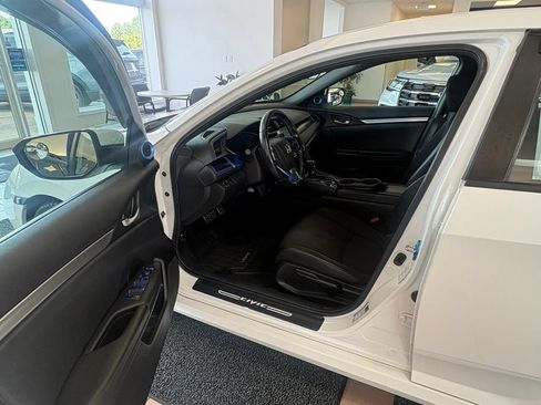 Used 2019 Honda Civic Sport image 22