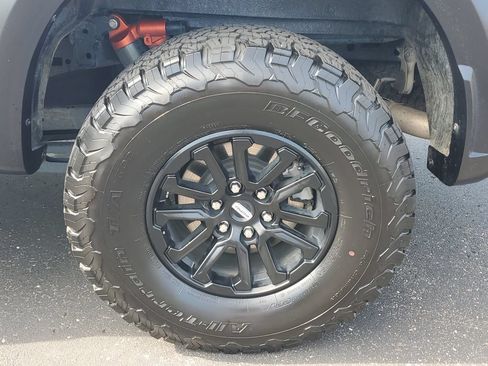 Used 2025 Ford F150 Raptor AWD/4WD image 6