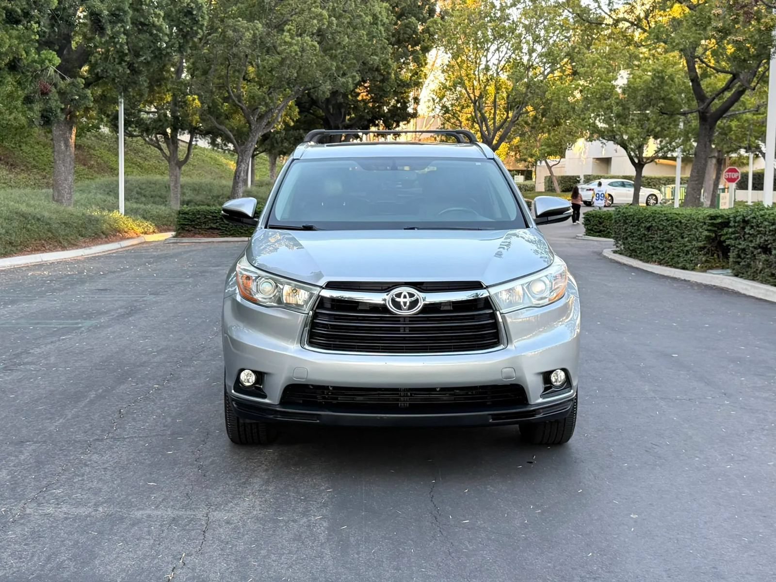 Used 2016 Toyota Highlander XLE FWD image 9