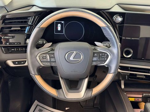 Used 2023 Lexus RX 350 Premium w/ Accessory Package AWD/4WD image 23