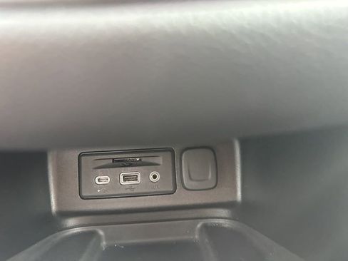 Used 2019 Chevrolet Equinox Premier AWD/4WD image 20