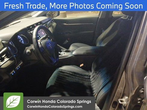Used 2018 Toyota Camry SE image 10