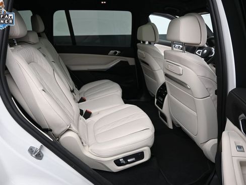 Certified 2025 BMW X7 xDrive40i w/ M Sport Package AWD/4WD image 30