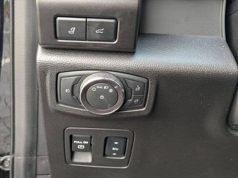 Used 2018 Ford Expedition Limited w/ Equipment Group 302A RWD image 11