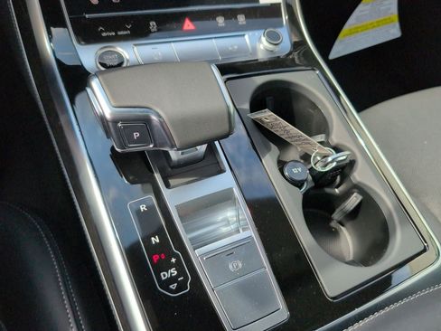 New 2025 Audi Q8 Premium Plus image 16