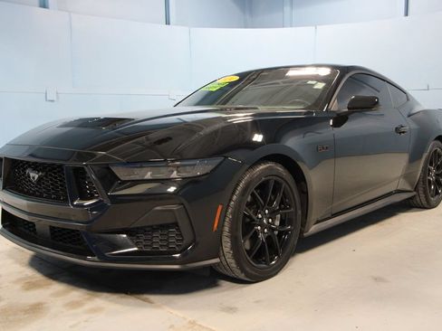 Used 2024 Ford Mustang GT RWD image 25
