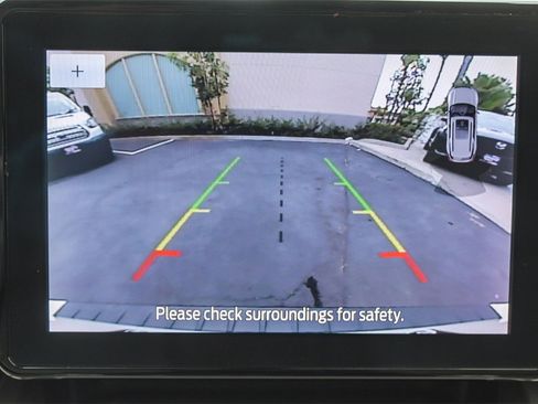 Used 2021 Ford Explorer XLT w/ Equipment Group 202A image 24