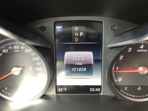 Used 2018 Mercedes-Benz GLC 300 GLC 300 image 32