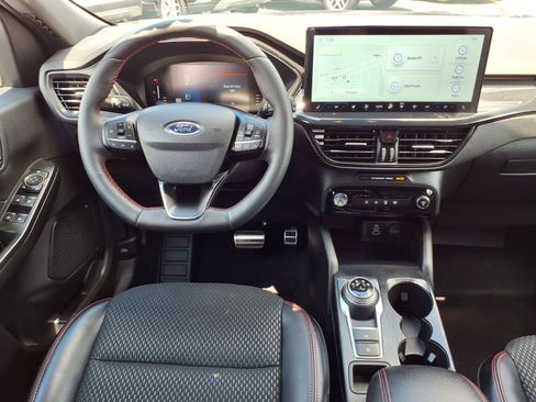 Certified 2024 Ford Escape ST-Line w/ Tech Pack #1 AWD/4WD image 6