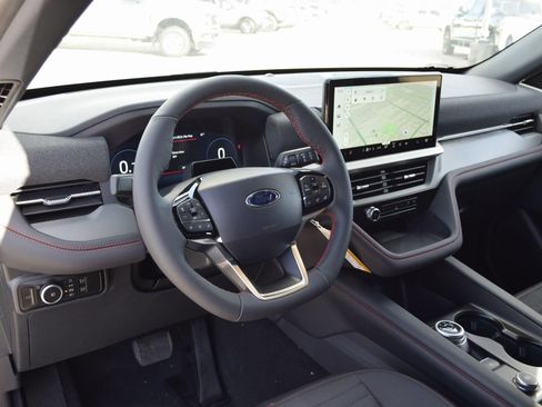 New 2026 Ford Explorer ST-Line w/ ST-Line Street Pack image 17