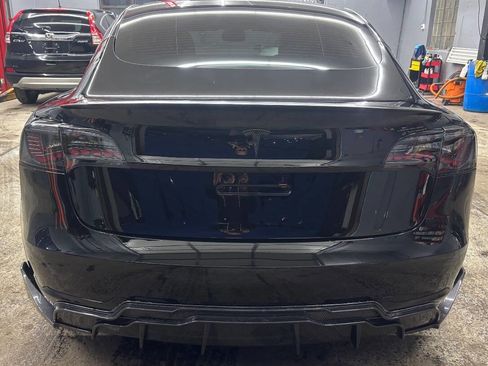 Used 2021 Tesla Model 3 Performance image 4