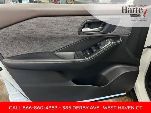 Certified 2023 Nissan Rogue SV AWD/4WD image 17