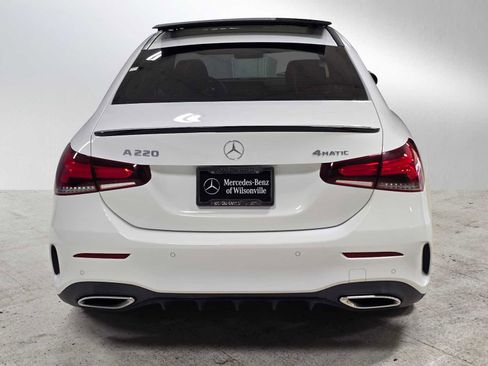 Certified 2022 Mercedes-Benz A 220 4MATIC image 4