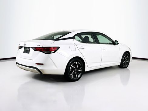 Used 2024 Nissan Sentra SV image 9