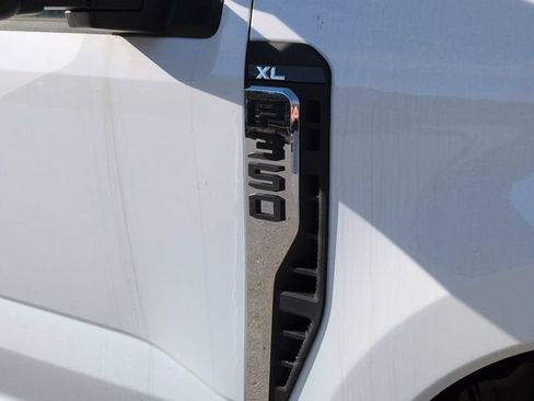 Used 2025 Ford F350 XL w/ XL Chrome Package RWD image 14