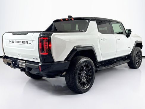 Used 2024 GMC Hummer EV 2X image 5